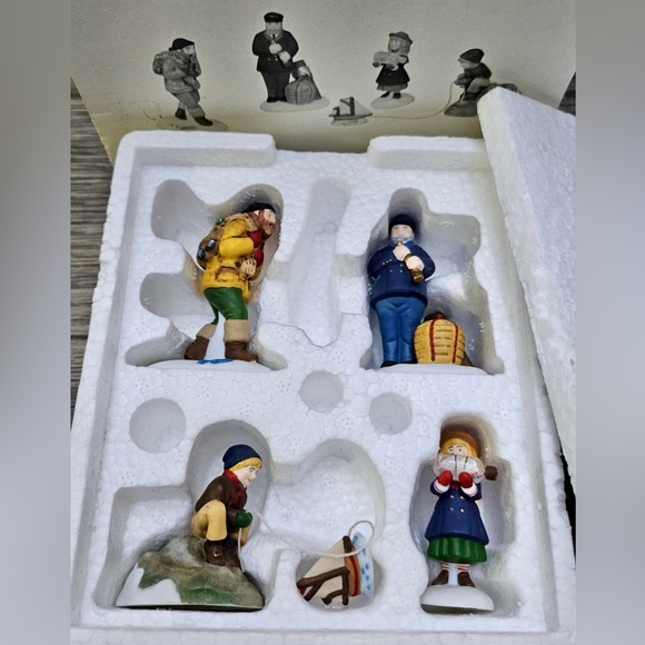 Department 56 Sea Captain & His Mates - Picture 4 of 6